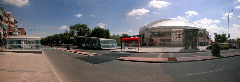 Legan�s covered Bullring  "La cubierta"